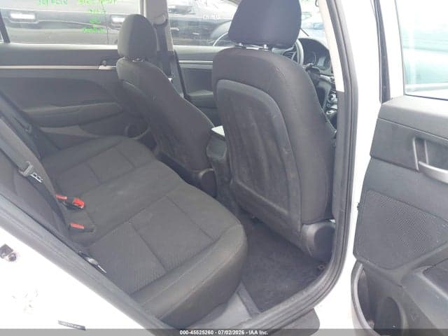 2019 HYUNDAI ELANTRA SE 8
