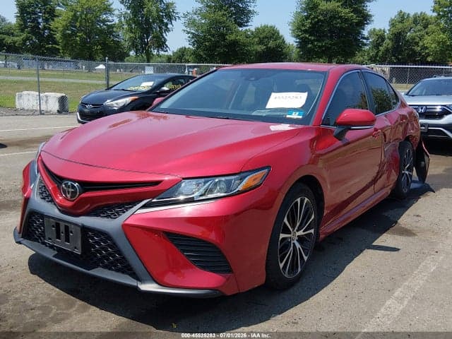 2020 TOYOTA CAMRY SE AWD 2