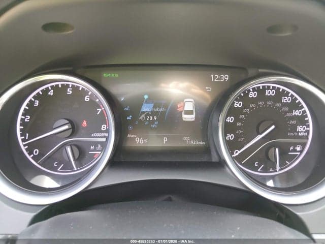 2020 TOYOTA CAMRY SE AWD 7