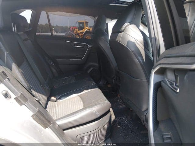 2020 TOYOTA RAV4 HYBRID XSE 8
