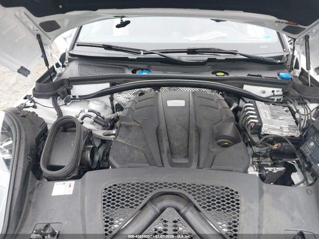 2024 PORSCHE MACAN S 10