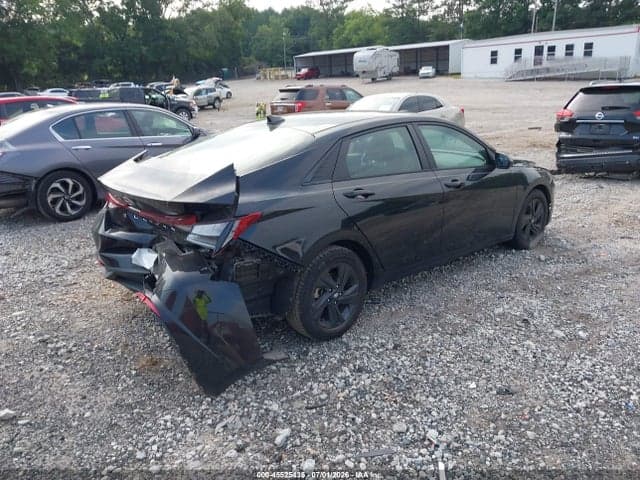 2021 HYUNDAI ELANTRA SEL 4