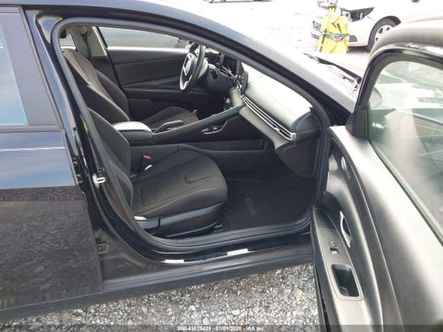 2021 HYUNDAI ELANTRA SEL 5