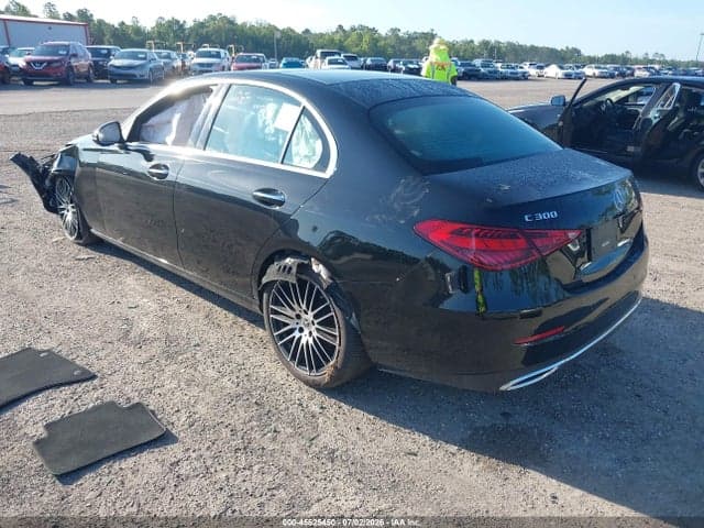 2025 MERCEDES-BENZ C 300 3