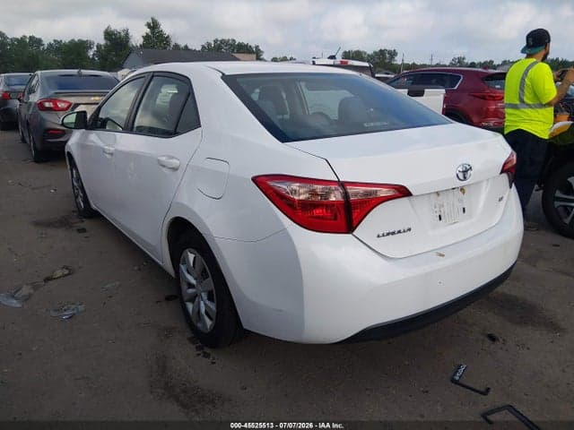 2019 TOYOTA COROLLA LE 3