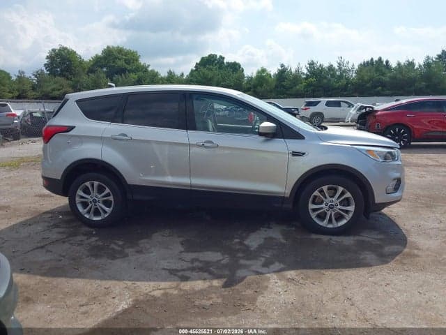 2019 FORD ESCAPE SE 14