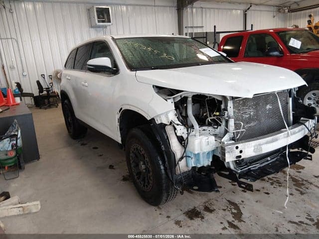 2019 TOYOTA HIGHLANDER LE 1