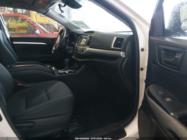2019 TOYOTA HIGHLANDER LE 5