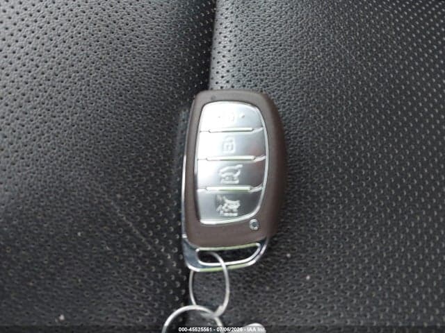 2020 HYUNDAI TUCSON LIMITED 11