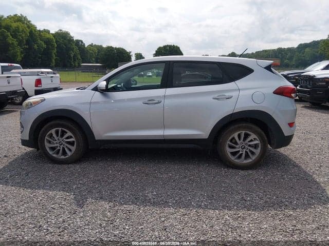 2018 HYUNDAI TUCSON SE 19