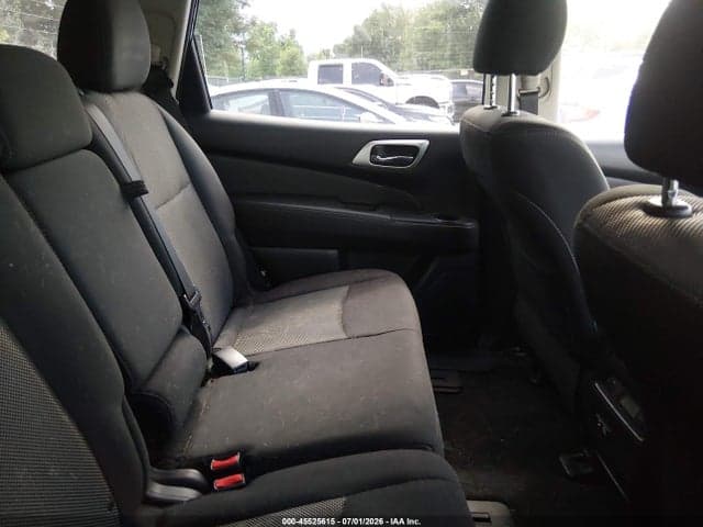 2019 NISSAN PATHFINDER S 8