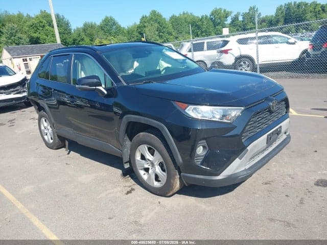 2020 TOYOTA RAV4 XLE 1