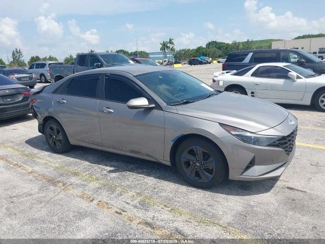 2022 HYUNDAI ELANTRA SEL 1