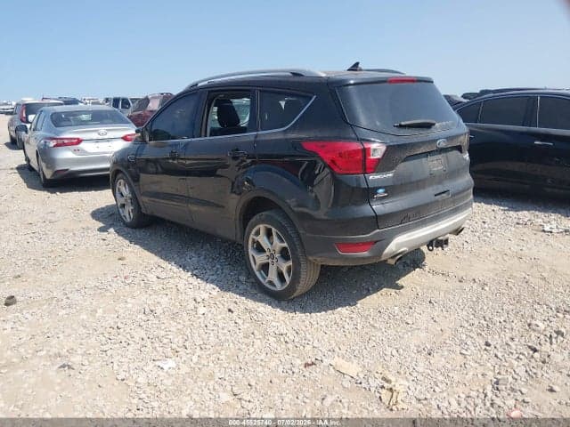 2019 FORD ESCAPE TITANIUM 3