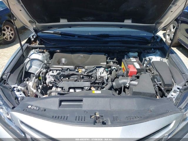 2018 TOYOTA CAMRY SE 10