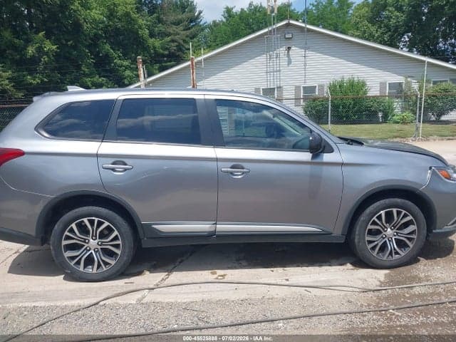2018 MITSUBISHI OUTLANDER ES 14