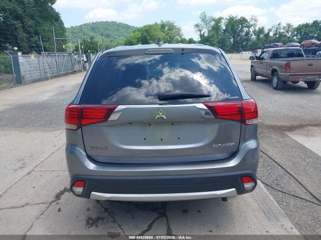 2018 MITSUBISHI OUTLANDER ES 17
