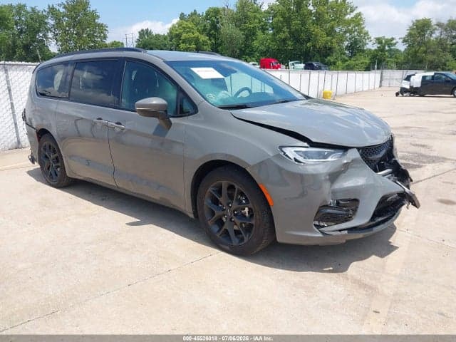 2023 CHRYSLER PACIFICA TOURING L - 1