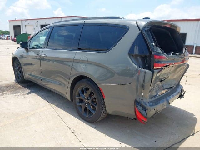 2023 CHRYSLER PACIFICA TOURING L 3