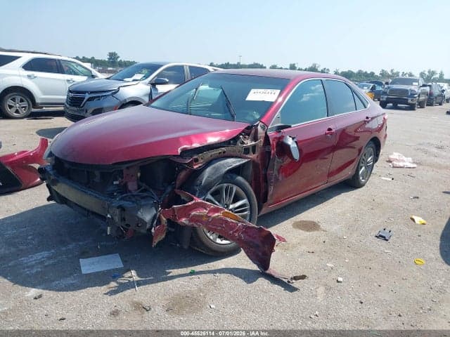 2017 TOYOTA CAMRY SE 2