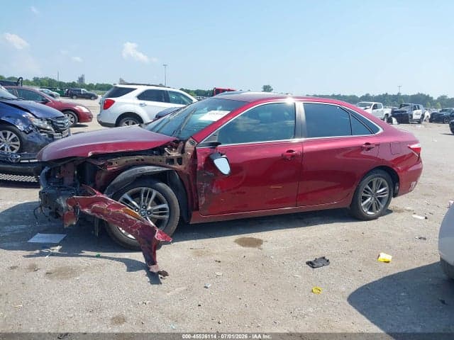 2017 TOYOTA CAMRY SE 15