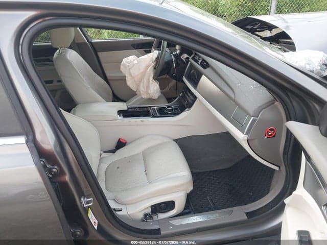 2017 JAGUAR XF 35T PRESTIGE 5