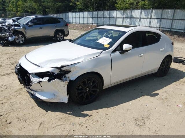 2022 MAZDA MAZDA3 PREMIUM 2