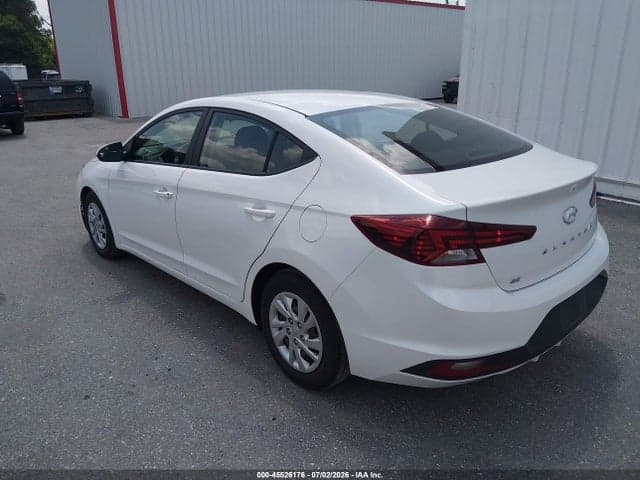 2020 HYUNDAI ELANTRA SE 3