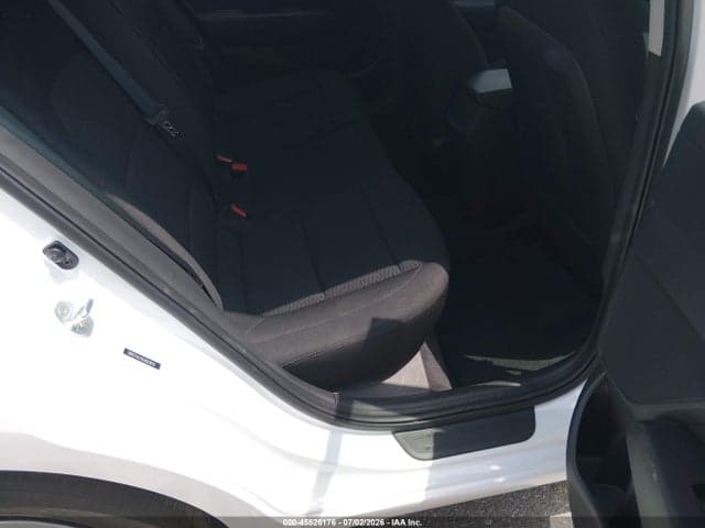 2020 HYUNDAI ELANTRA SE 8