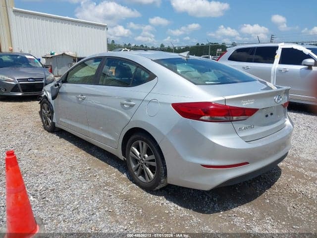 2017 HYUNDAI ELANTRA SE 3