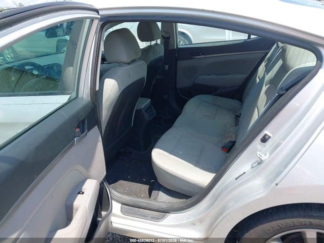 2017 HYUNDAI ELANTRA SE 8