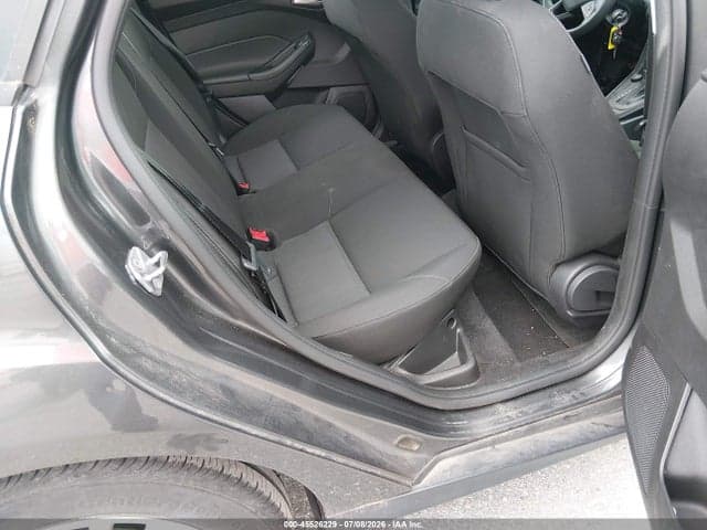 2018 FORD FOCUS SE 8