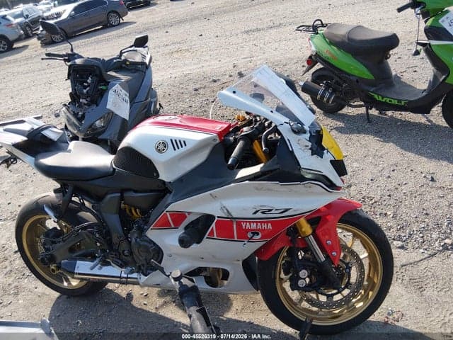 2022 YAMAHA YZFR7 12