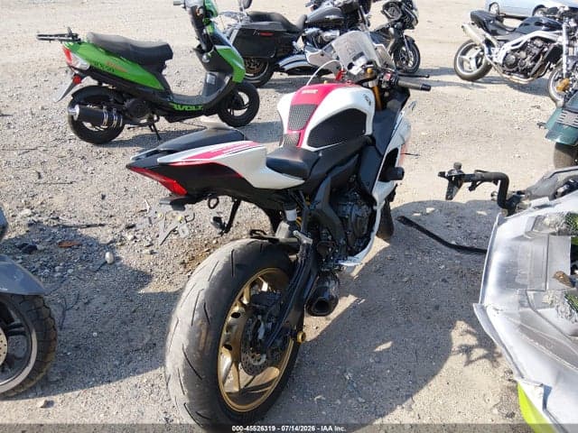 2022 YAMAHA YZFR7 4