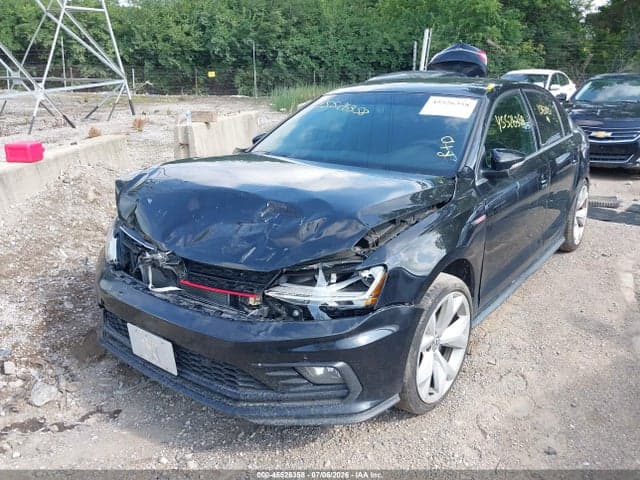 2017 VOLKSWAGEN JETTA GLI 2