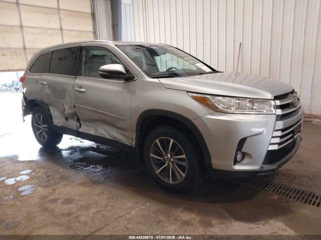 2019 TOYOTA HIGHLANDER XLE 1