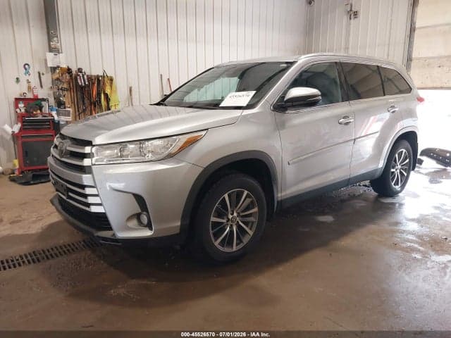 2019 TOYOTA HIGHLANDER XLE 2