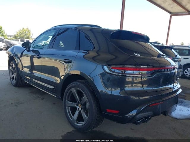 2026 PORSCHE MACAN T 3
