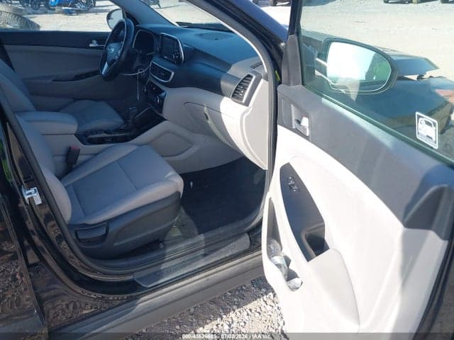2019 HYUNDAI TUCSON SE 5