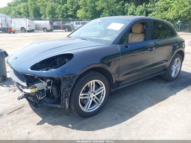 2017 PORSCHE MACAN 2