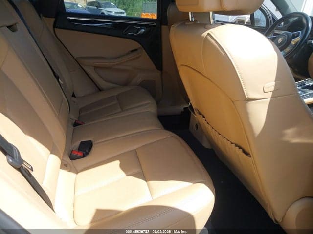 2017 PORSCHE MACAN 8