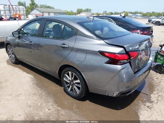 2021 NISSAN VERSA SV XTRONIC CVT 3