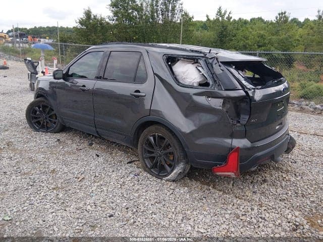 2018 FORD EXPLORER XLT 3