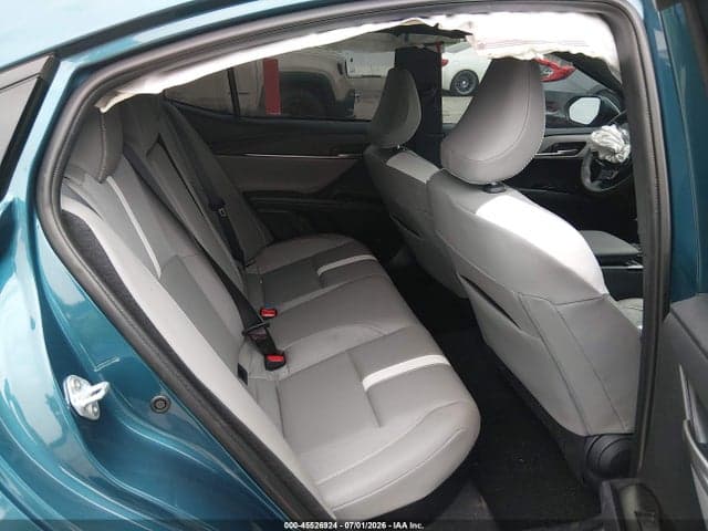 2026 TOYOTA CAMRY SE 8