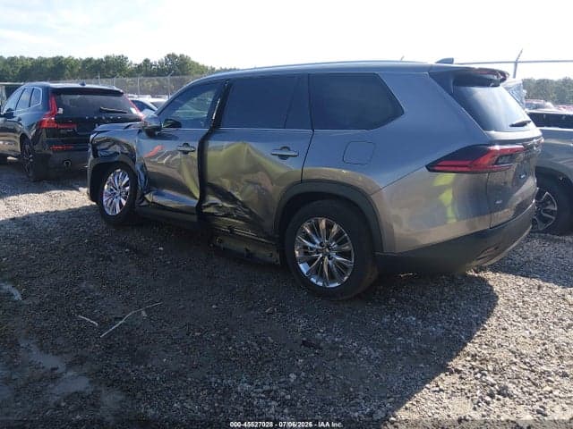 2025 TOYOTA GRAND HIGHLANDER PLATINUM 3