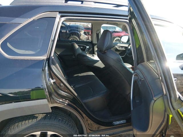 2019 TOYOTA RAV4 ADVENTURE 8