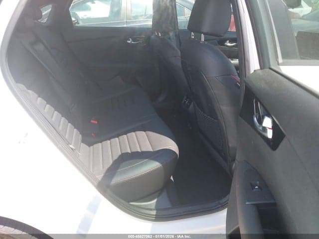 2024 KIA FORTE GT 8