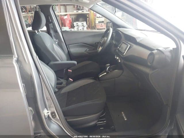 2020 NISSAN KICKS S XTRONIC CVT 5