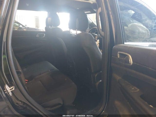 2018 JEEP GRAND CHEROKEE LAREDO E 4X4 8