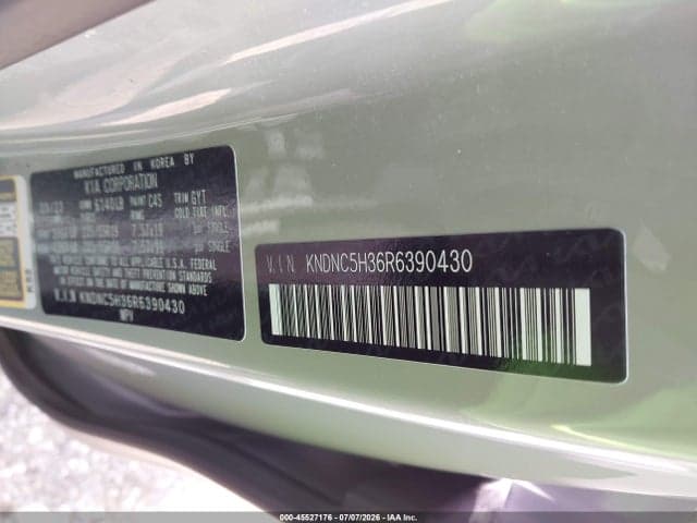 2024 KIA CARNIVAL MPV EX 9